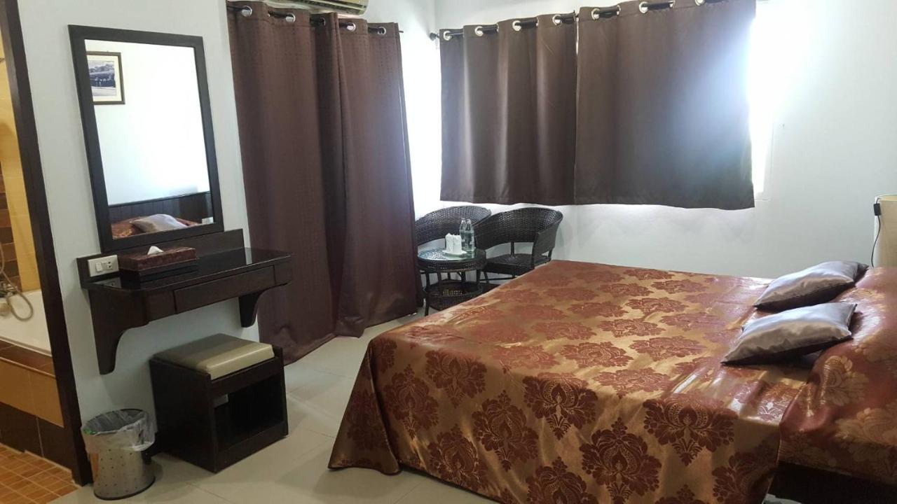 Iyara Hua Hin Lodge Ngoại thất bức ảnh
